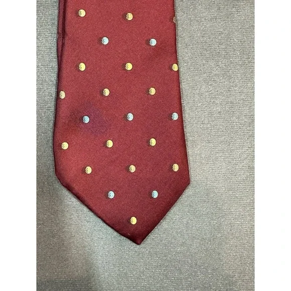 Geoffrey Beene Tie Red Mens Necktie Made In USA 100% Silk 57