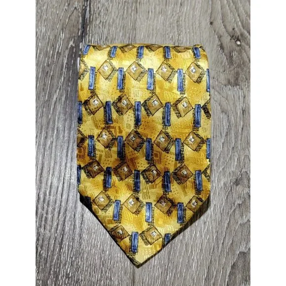 Van Heusen Mens Silk Necktie Made In Italy