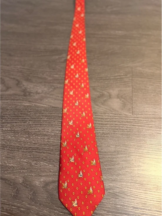 Vtg Salvatore Ferragamo Knights & Shields Silk Tie