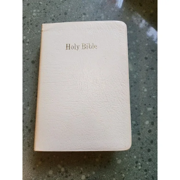 Vintage 1972 RSV Holy Bible Thomas Nelson Leather 2nd Edition Study Maps