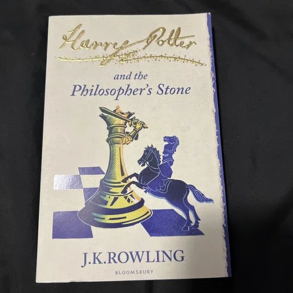 Harry Potter and the Philosopher's Stone (Harry Potter Signature