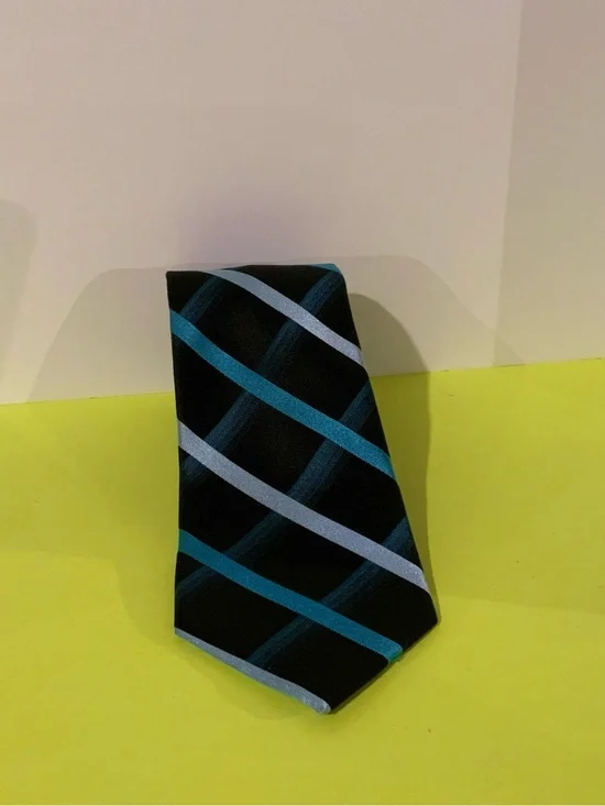 Croft & Barrow Silk Necktie with Black, Light & Dark Turquoise Stripes 3.25 Wide