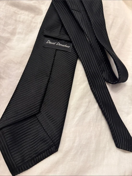 David Donahue Black Ribbed Silk Tie