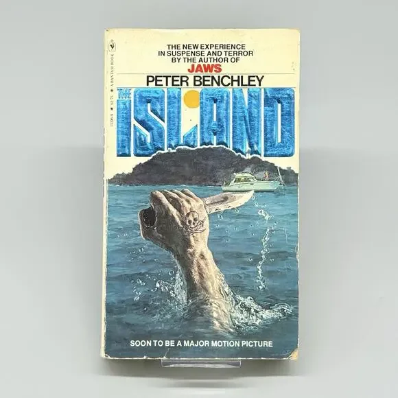 The Island by Peter Benchley 1980 Trade Paperback Book