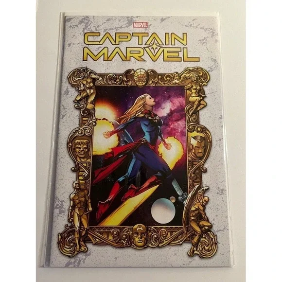 Captain‎ Marvel #26 300th Marvelworks Anniversary Variant - Marvel Comic