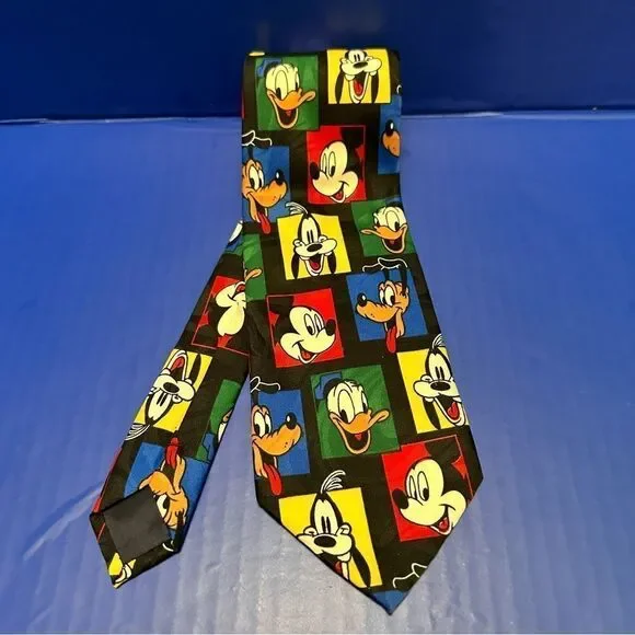 Disney Mickey Tie Unlimited