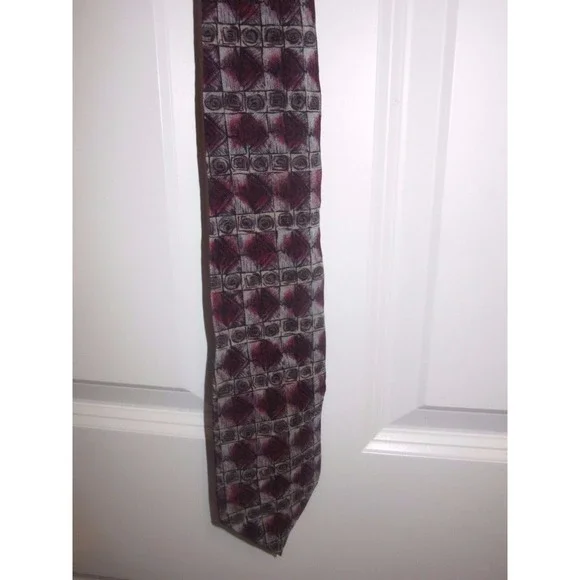 Bert Pulitzer maroon gray  Geometric Mens Necktie Tie 100% Silk 58