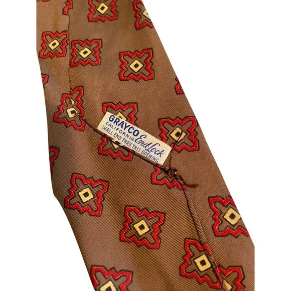 Vintage Grayco California End-Lock Brown Geometric Medallion Necktie Red Cream