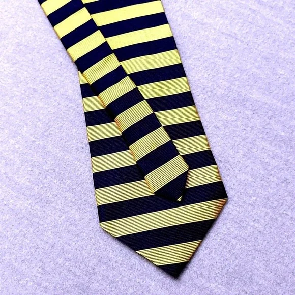 VTG‎ Brooks Brothers Silk Repp Tie Mens One Size Navy Gold Stripe Classic Preppy