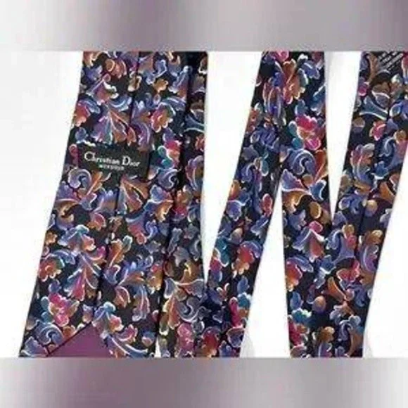 Christian Dior Men's Silk‎ Necktie Floral Pattern Made in Italy