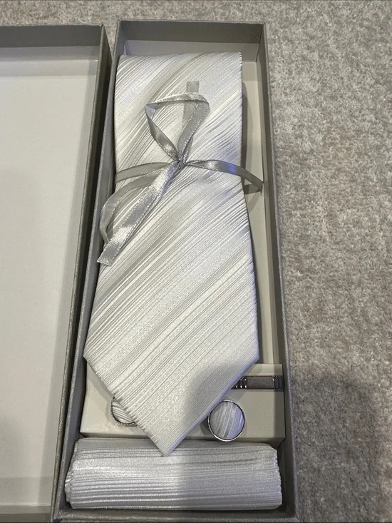 Silver Satin Diagonal Stripe Tie Set100% silk