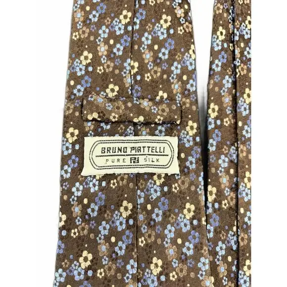 Bruno Piattelli Pure Silk Floral Tie – Brown‎ with Blue & Cream Flowers