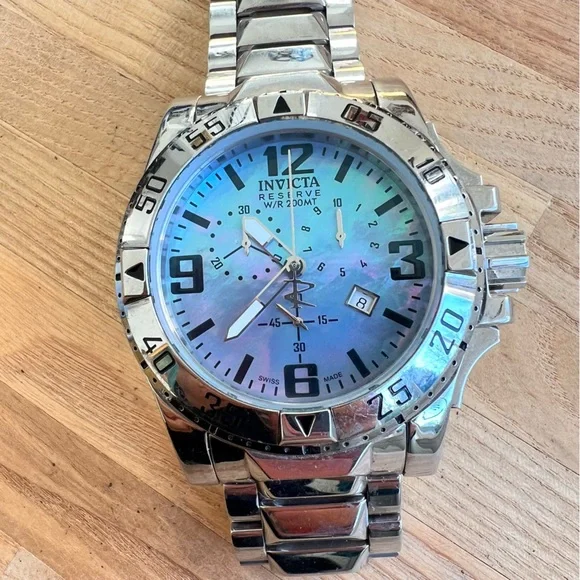 Invicta reserve Chronograph mother of pearl dial silver tone watch NEW BATTERY