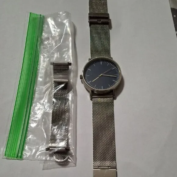 Silver Mesh Strap Men's Watch Blue Face Extra Band