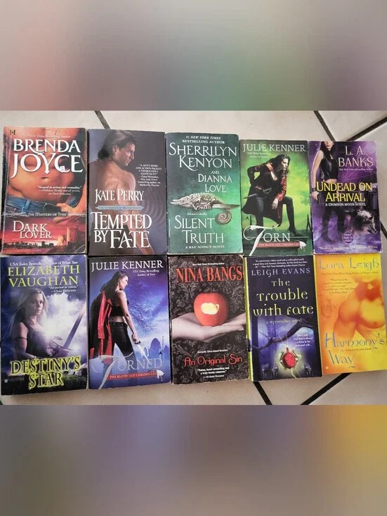 Paranormal / Vampire Mystery Thrillers Bundle Of 10- Bangs, Leigh, Kenyon & More