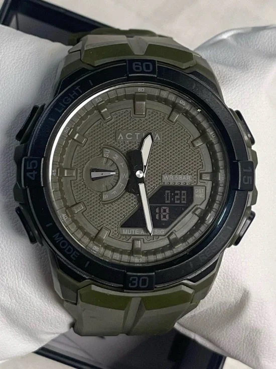Activa Spry X Invicta Digital Essentials Army green 53mm