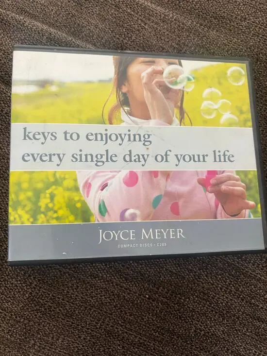 Joyce Meyer 4 CD Set Keys to Enjoying Every Single Day of your Life