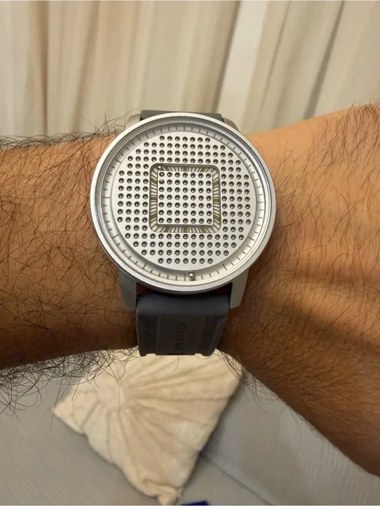 EUTOUR Men Watch Magnetic Ball Bearing Wrist Watch Silver Grey Silicone NWOT