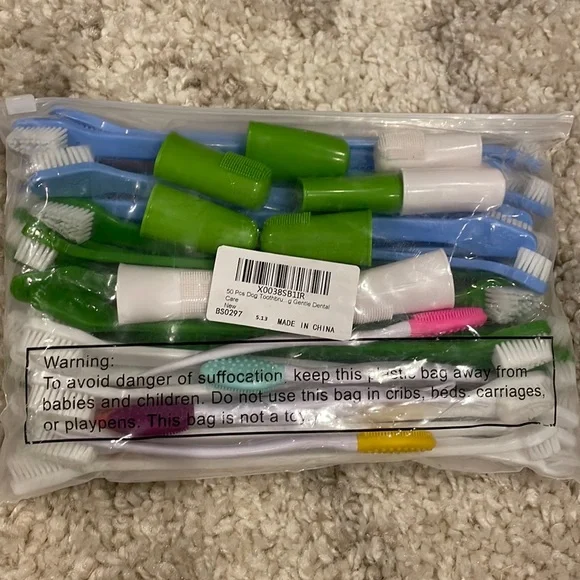 NWT 50 PC DOG TOOTHBRUSHING GENTAL DENTAL CARE