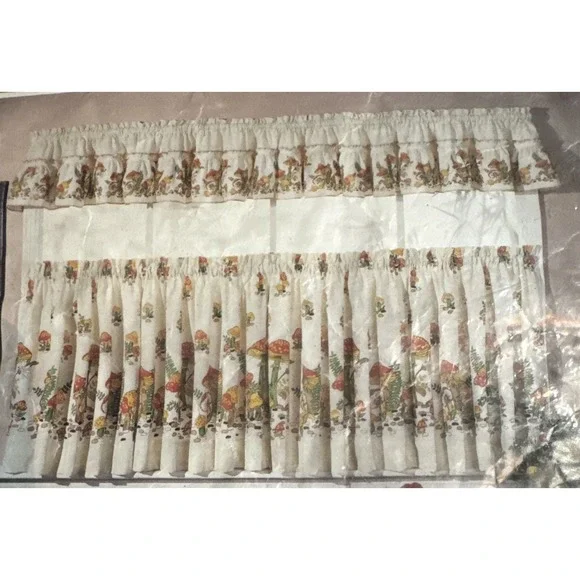 Vintage 70s Cafe Curtains & Valance Set Mushrooms New in Package 50