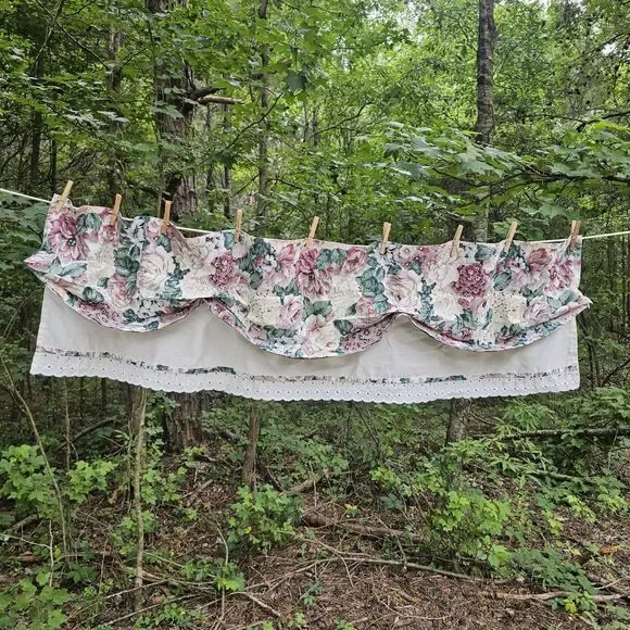 Vintage Cottagecore Pink Rose Floral Curtain Valance | Eyelet Lace | 100% Cotton