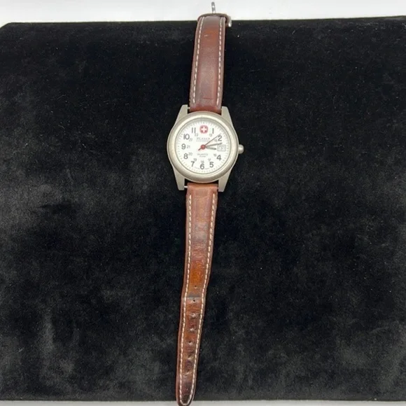 Vintage Wenger Swiss Quartz Field Watch Date Stainless Steel Leather Band