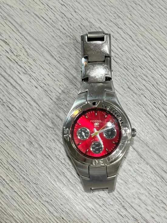 FOSSIL BLUE Men’s Stainless Steel Red Face Watch BQ-9102 36mm Case New Battery.