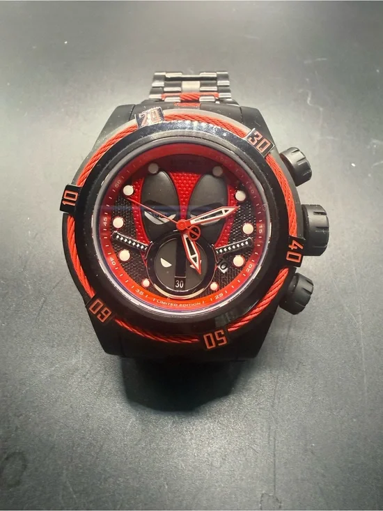 Limited Edition Red and Black Men's Chronograph Watch needs repaired read DESC