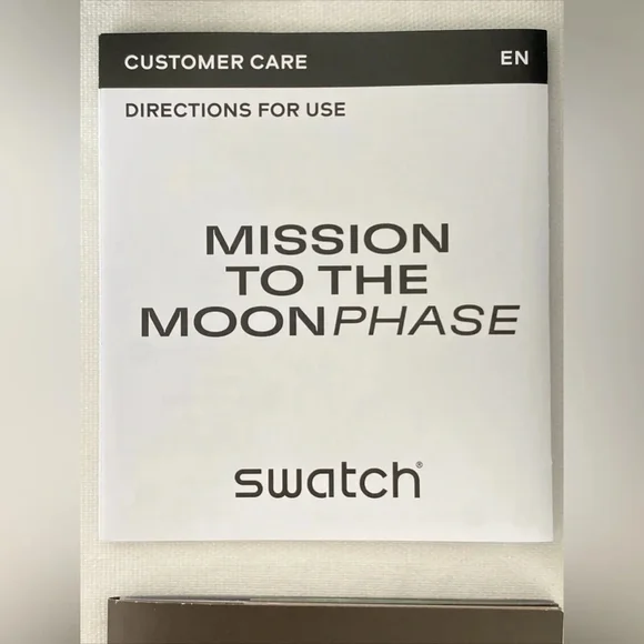 Omega X Swatch MISSION TO THE MOONPHASE MOONSWATCH SNOOPY WATCH Black
