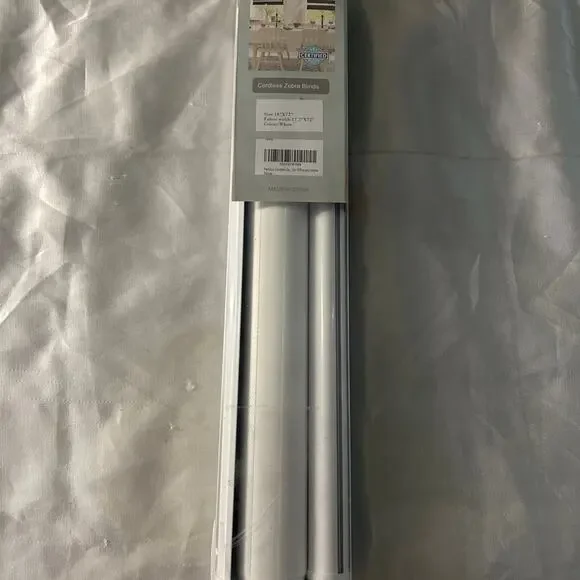 White cordless zebra window Blinds 18” by 72”