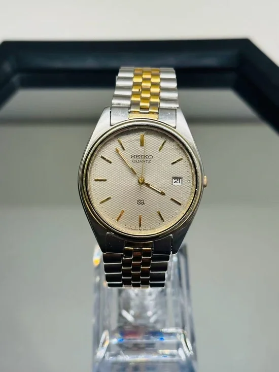 Vintage Seiko Quartz Two-Tone Date Men Watch 34mm New Battery Runs
