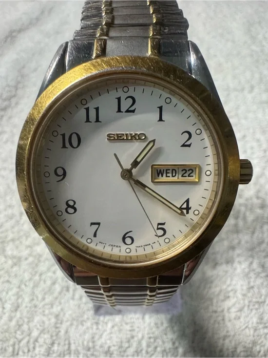 Seiko Two-Tone Gold and Silver Men's Watch with White Dial