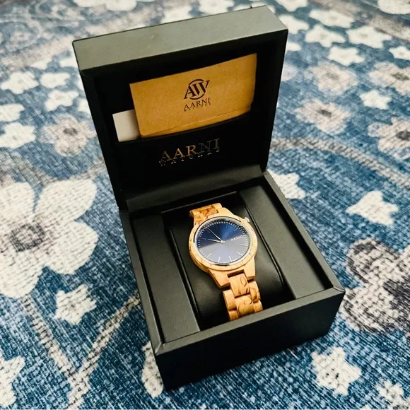 🆕 IN BOX!‎ • Aarni Scandanavian wooden watch • Vega Curly Birch