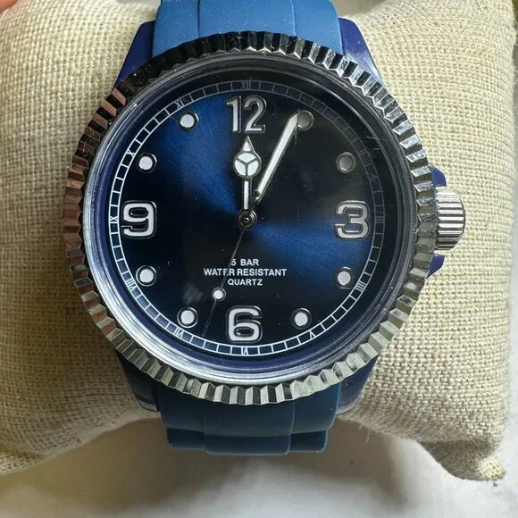 Sempre Watch Men Silver Tone Blue Silicone Band Fluted Bezel New Battery 9.5