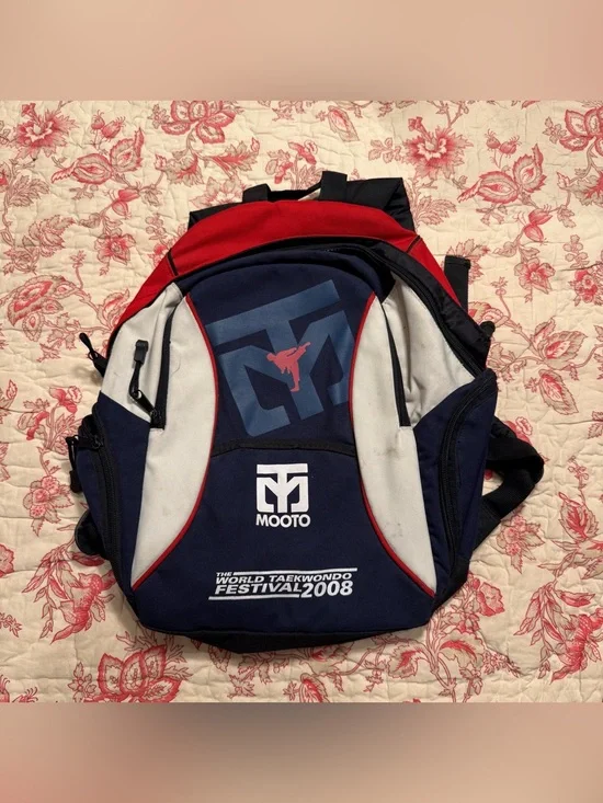 2000s Mooto Men’s Taekwondo Backpack in Navy, Red & White