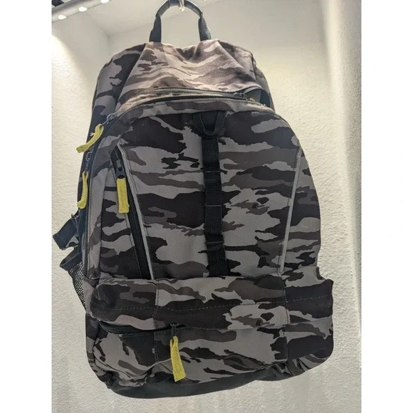 Lands' End Backpack Camo 3 Zip Large Pockets 2 Bottle Pockets Black Gray Yellow