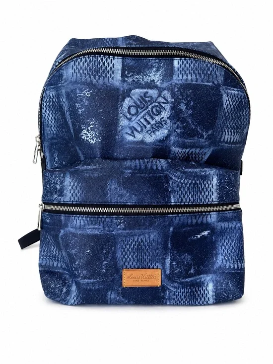 Louis Vuitton Damier Salt Discovery Bag
