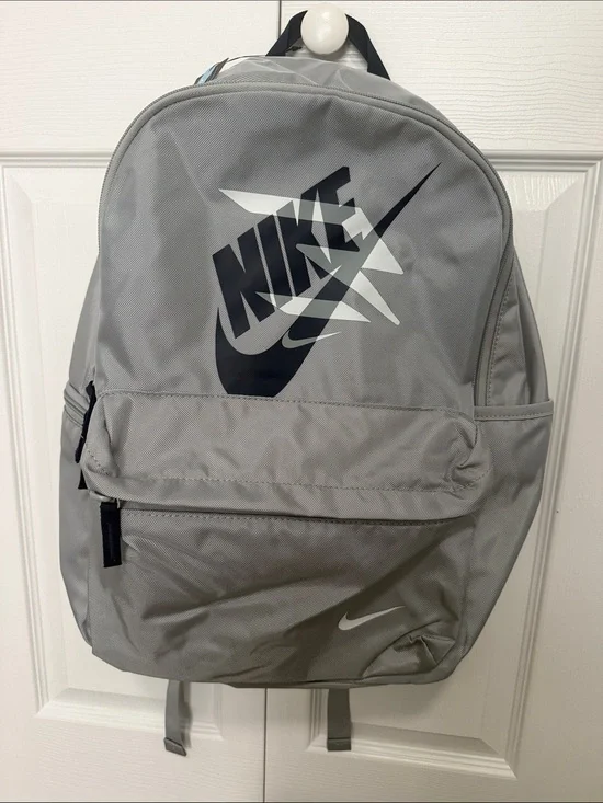 Nike Light Gray Men's Logo Backpack with Black Accents/Bottle Pocket