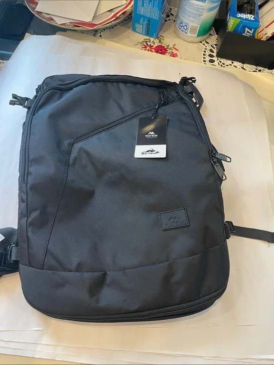 Matein Men's Black Everyday Travel Backpack