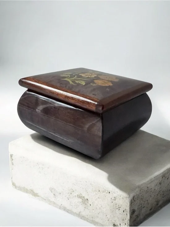 vintage Italian lacquered wood trinket box intricate floral marquetry inlay.