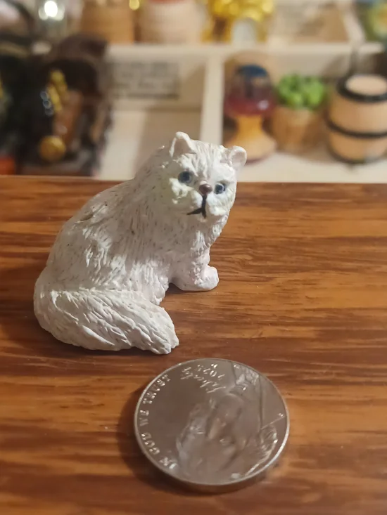 White Small Pet Cat Figurine - Decorative Collectible