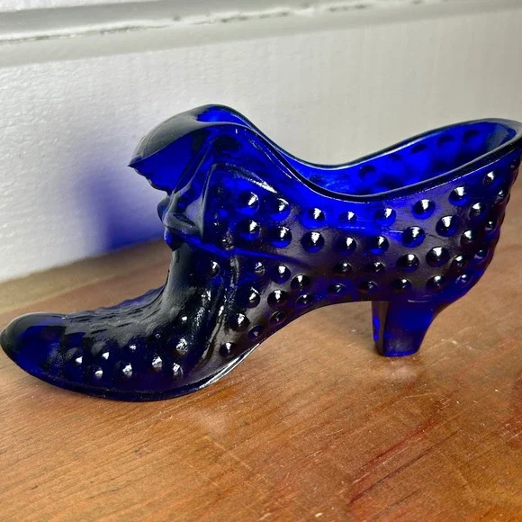 Fenton Hobnail Glass Slipper Small Cobalt Blue Cat Head Bow Figurine