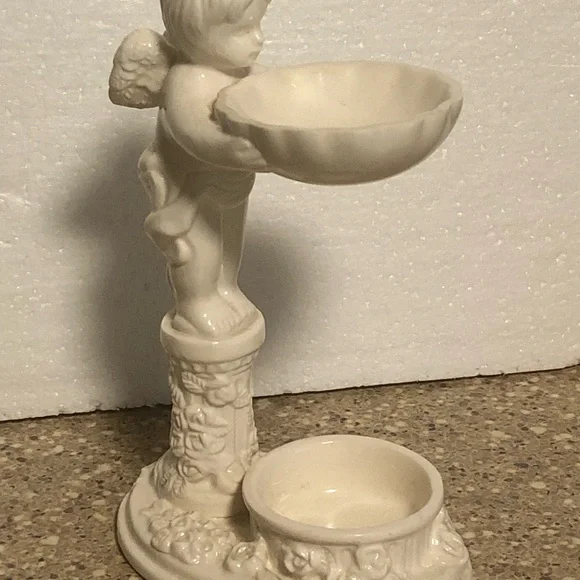 Vintage Avon Cherub Angel Tea light/Wax/Fragrance Figurine