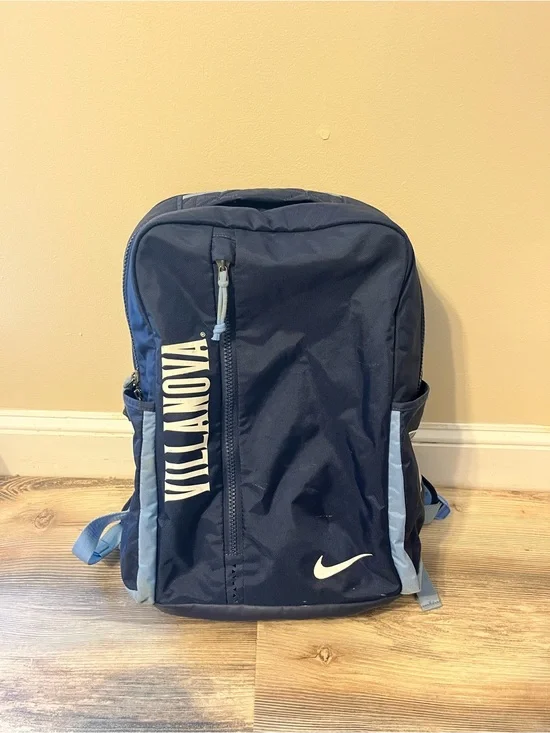 NIKE Villanova backpack / bookbag
