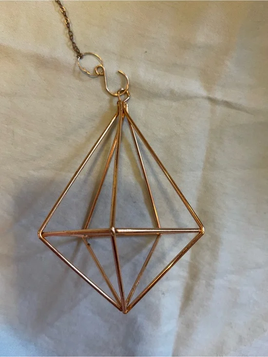 Geometric Hanging Wire Ornament in Rose Gold