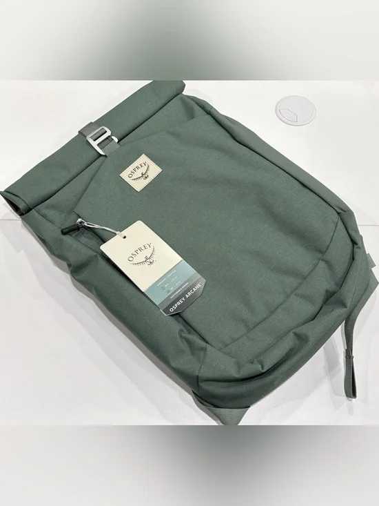 Osprey Women's Men's Arcane Roll-Top 22 L Backpack Green NWT Pack Bag