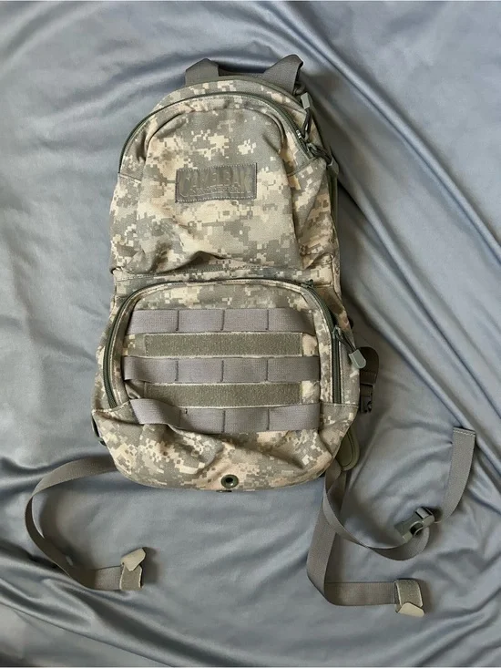 Camelbak Maxium Gear Cordura Backpack M.U.L.E. Army Military Camo Hiking Outdoor