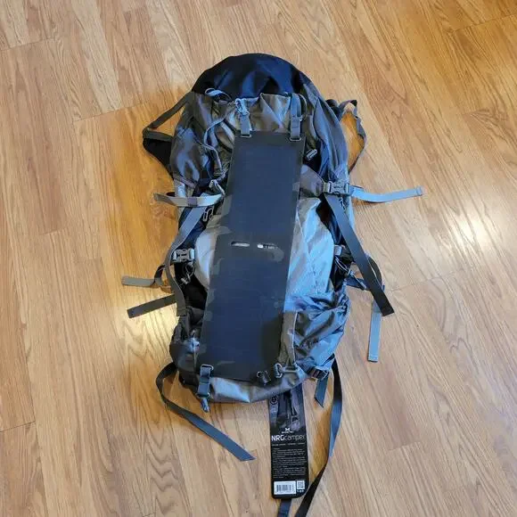 Ghostek NRGcamper Hiking Camping 60L Backpack Gray New with tag