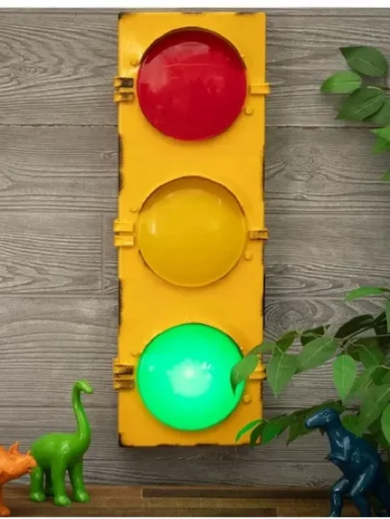Light Up Traffic Light Metal Wall Decor
