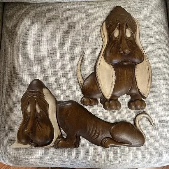 2 Vintage Sexton 1967 1206 Basset Hound Dogs Cast Metal Wall Plaques Brown Tan